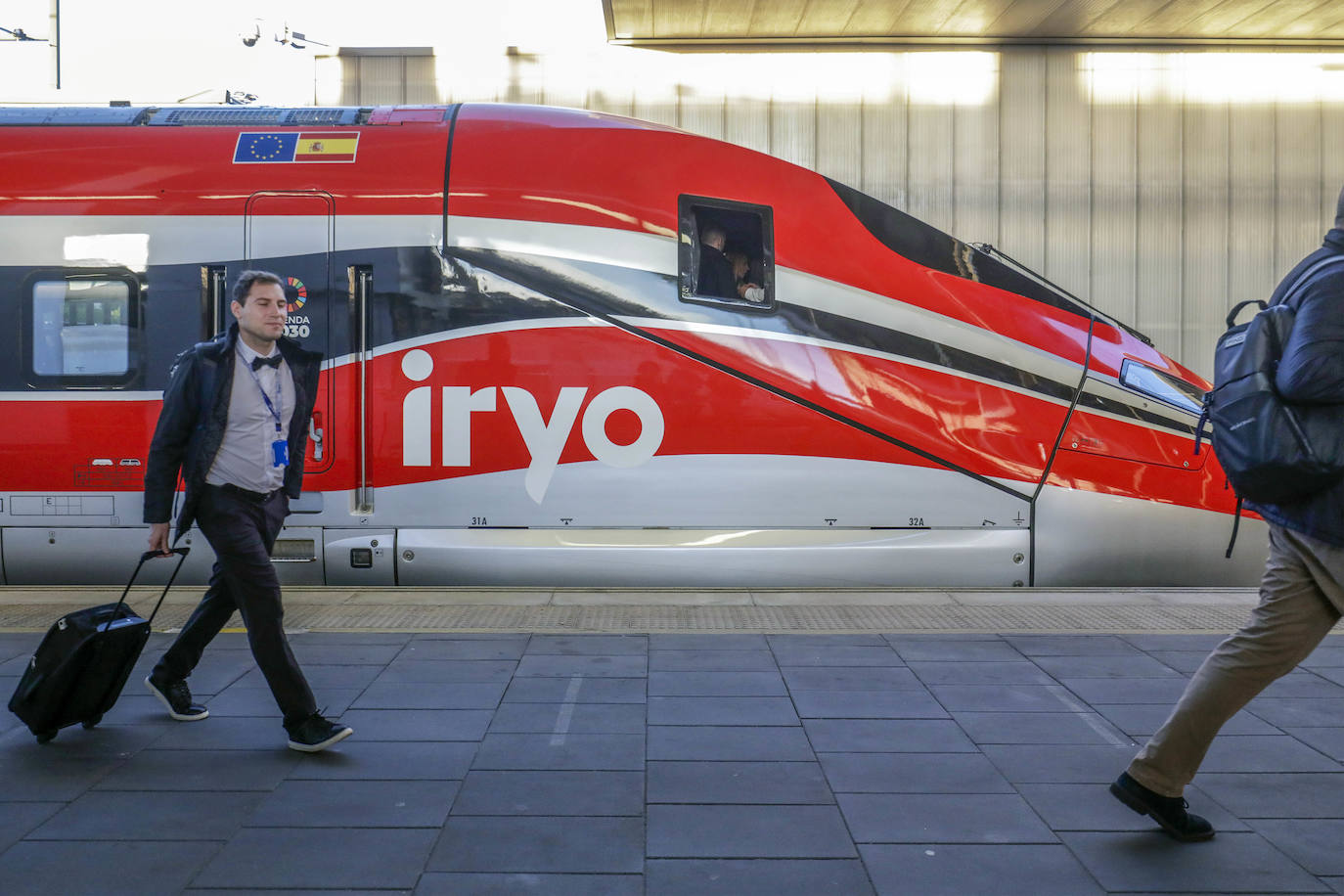 Fotos: Llegada del primer tren comercial de Iryo en el trayecto Madrid-Valencia