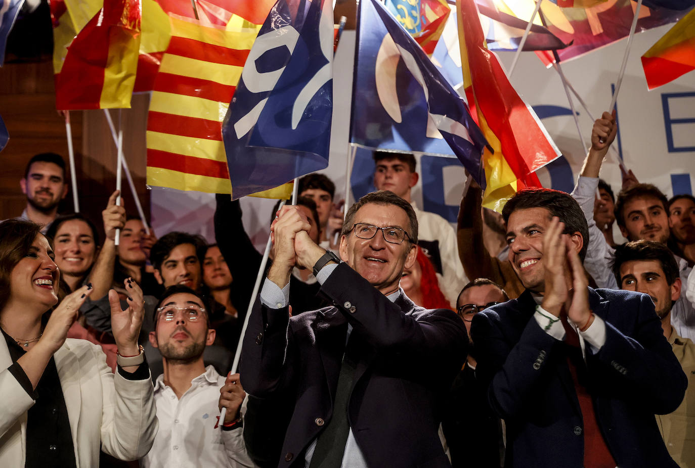 Fotos: Las mejores imágenes del mitín del PP en Valencia