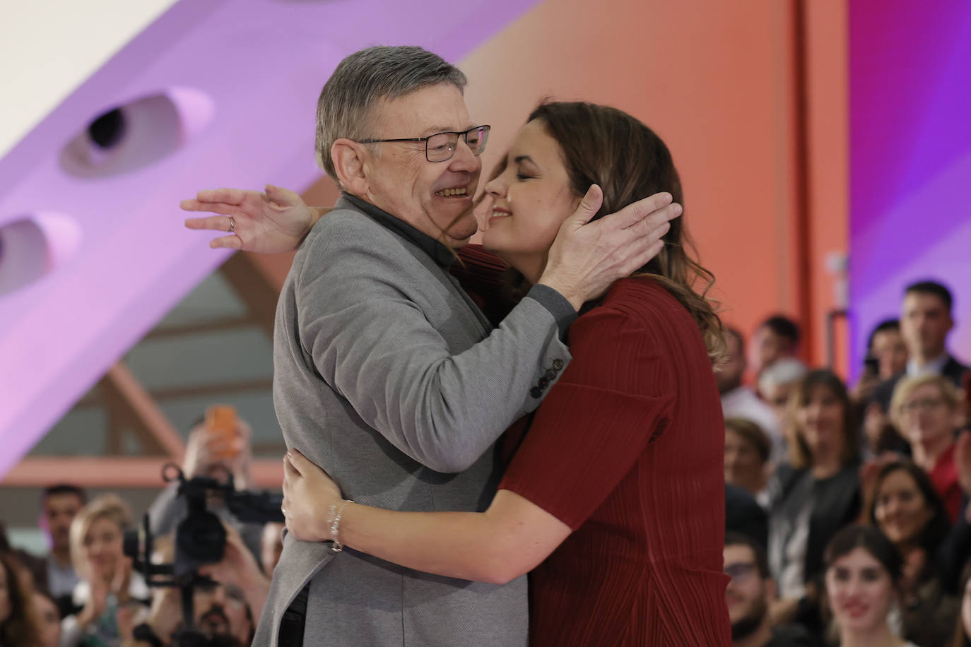 Fotos: Las mejores imágenes del acto del PSOE en Valencia