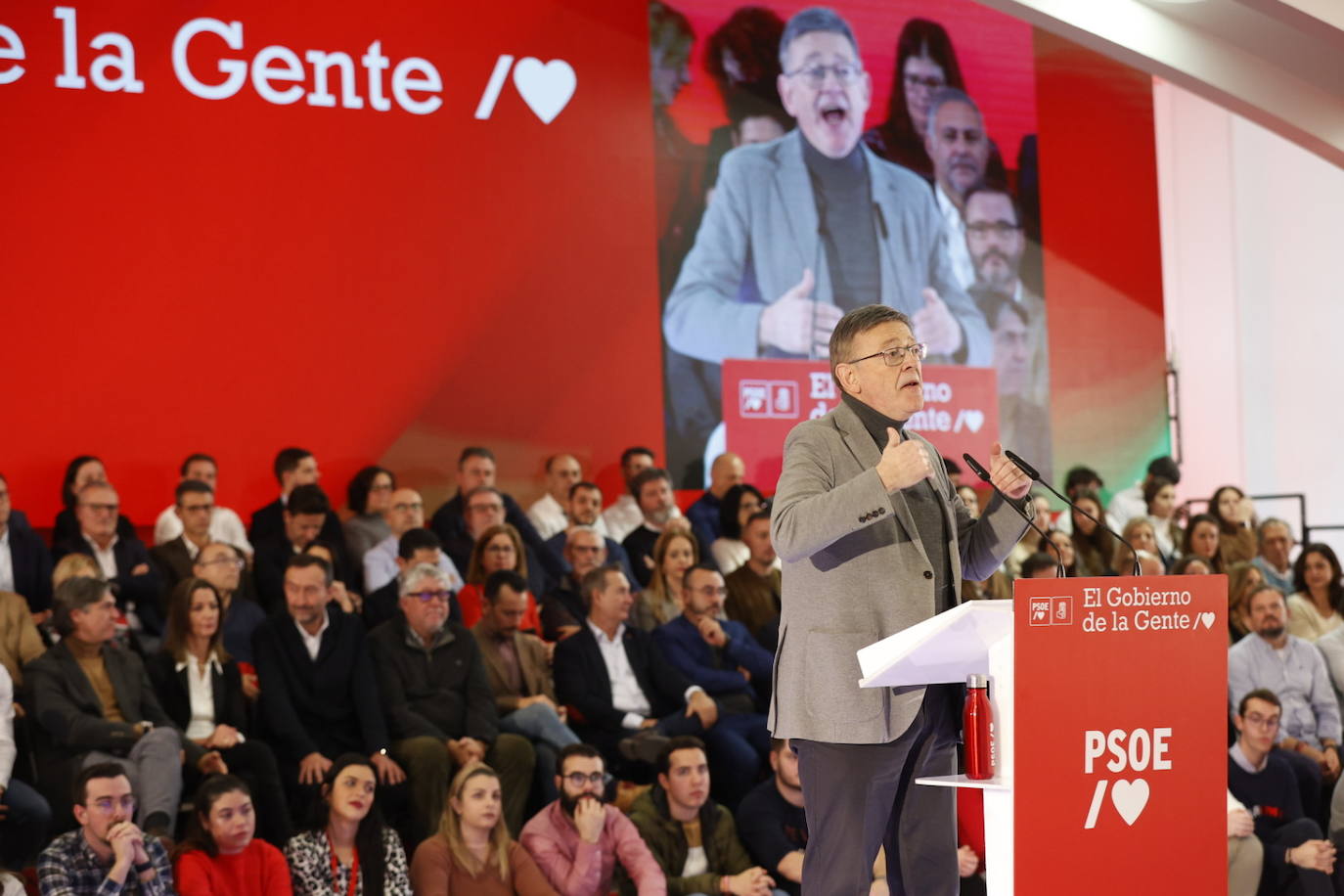 Fotos: Las mejores imágenes del acto del PSOE en Valencia