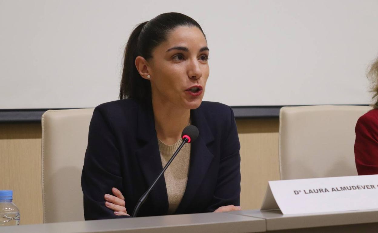 La presidenta del Colegio Oficial de Enfermería de Valencia, Laura Almudéver.