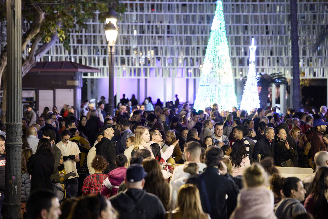 Fotos: Las espectaculares imágenes del centro de Valencia en Navidad