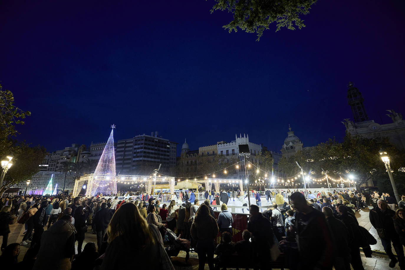 Fotos: Las espectaculares imágenes del centro de Valencia en Navidad