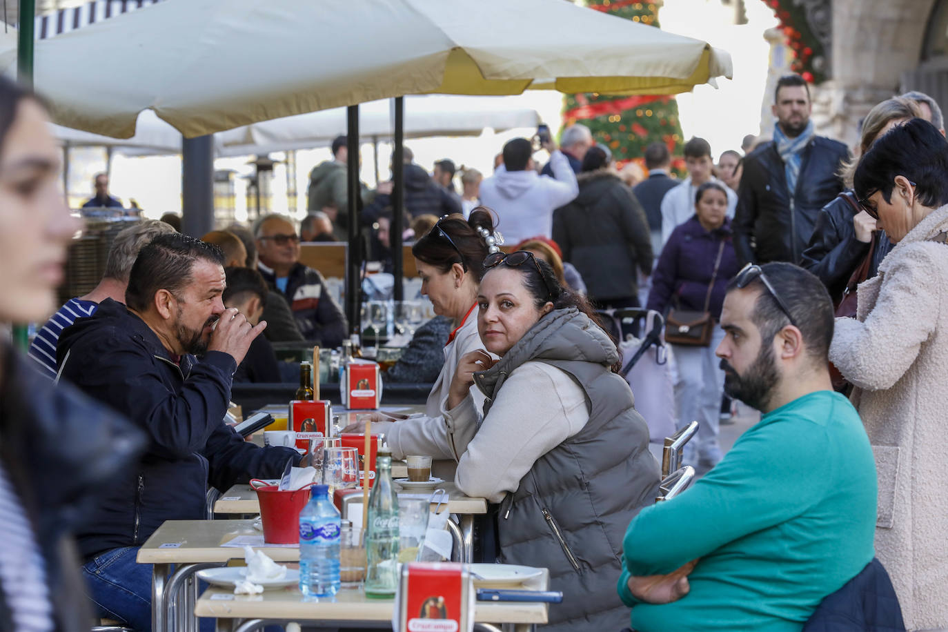 Fotos: El centro de Valencia, lleno en Navidad