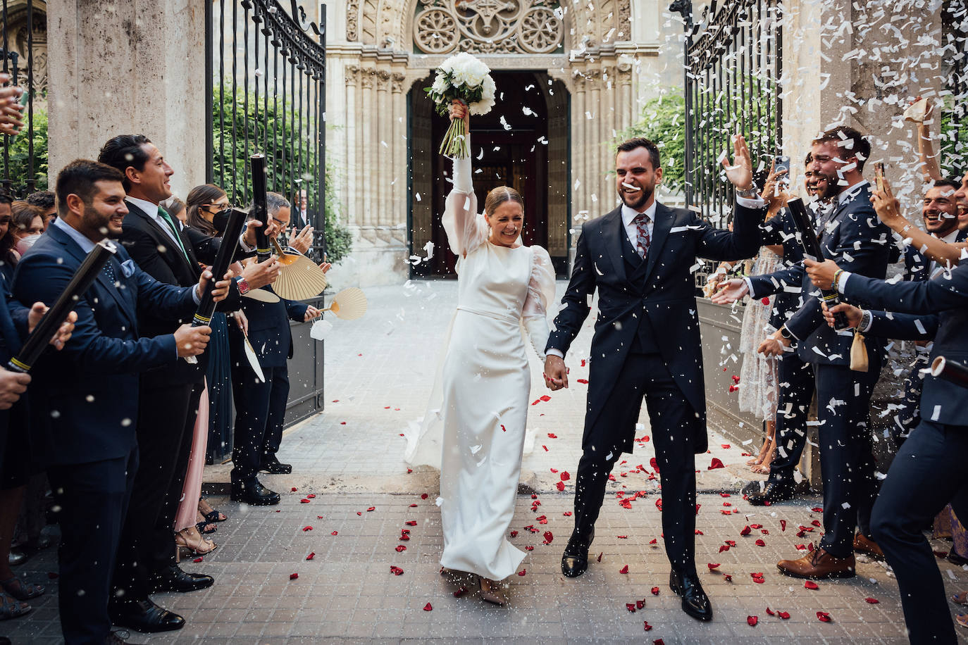 Ana García Reyes y Cesc Masot se casaron en junio en la iglesia de los Dominicos, ella vestida con un diseño de Toussette.