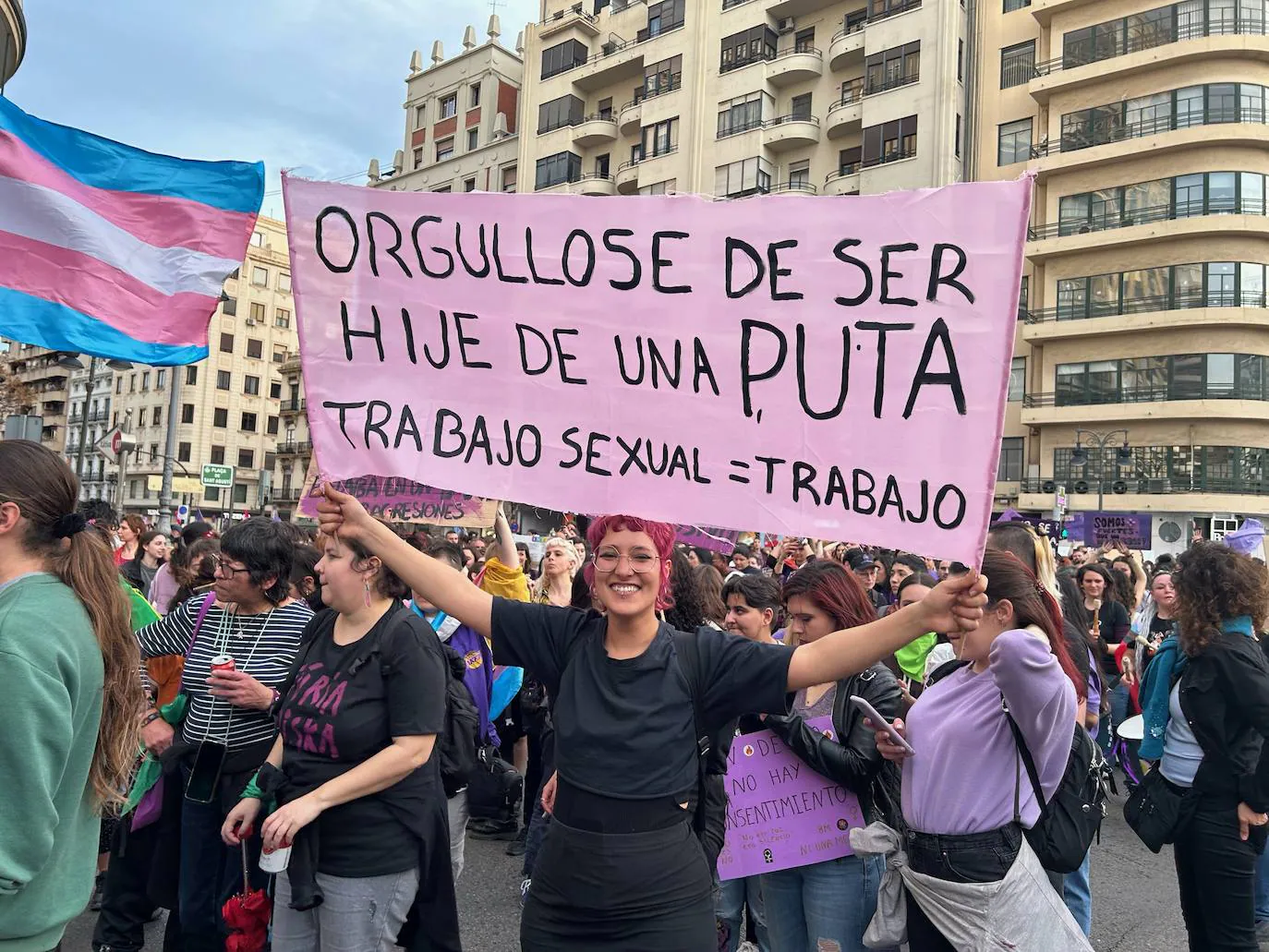 8M en Valencia La marcha feminista alternativa de Valencia reivindica los derechos de las mujeres más vulnerables Las Provincias Foto