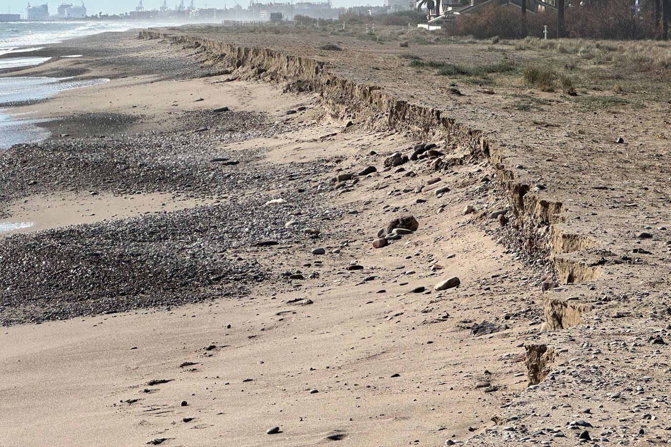 Escalón en una playa de Sagunto.