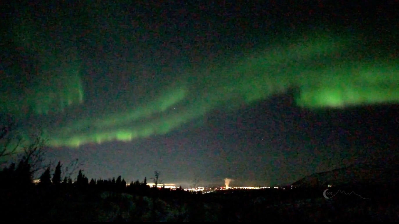 Aurora boreal en Anchorage, Alaska.