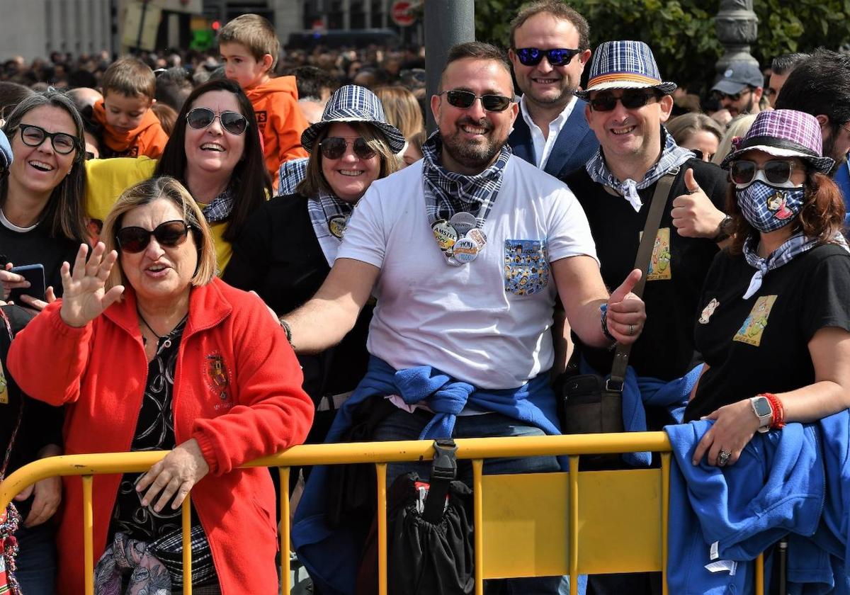 Búscate en la mascletà del domingo 5 de marzo