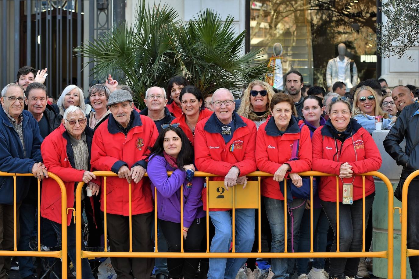 Búscate en la mascletà del lunes 6 de marzo de 2023