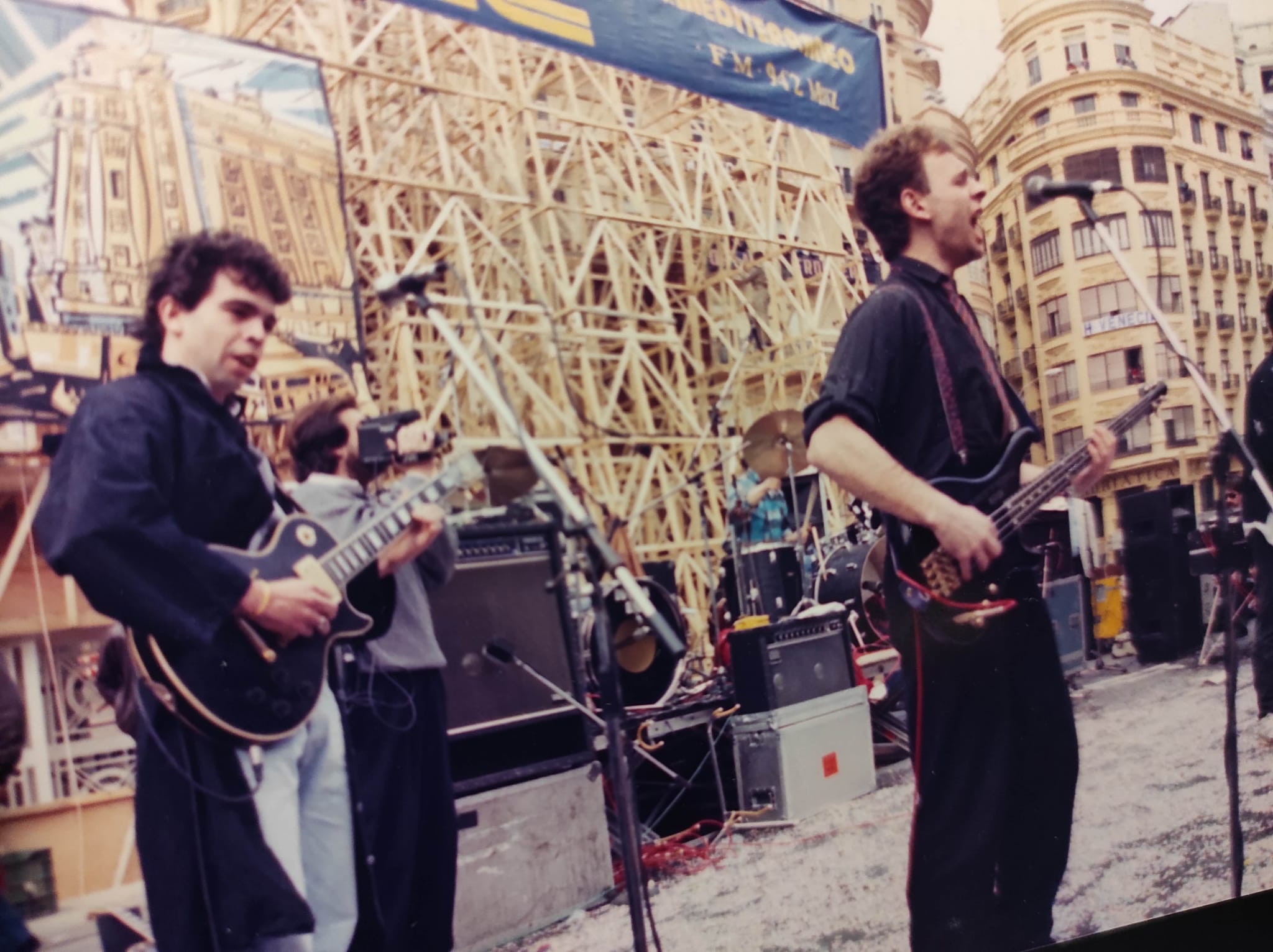 Los Conciertos de Fallas de los años 90 en Valencia: de la Alameda a la plaza del Ayuntamiento