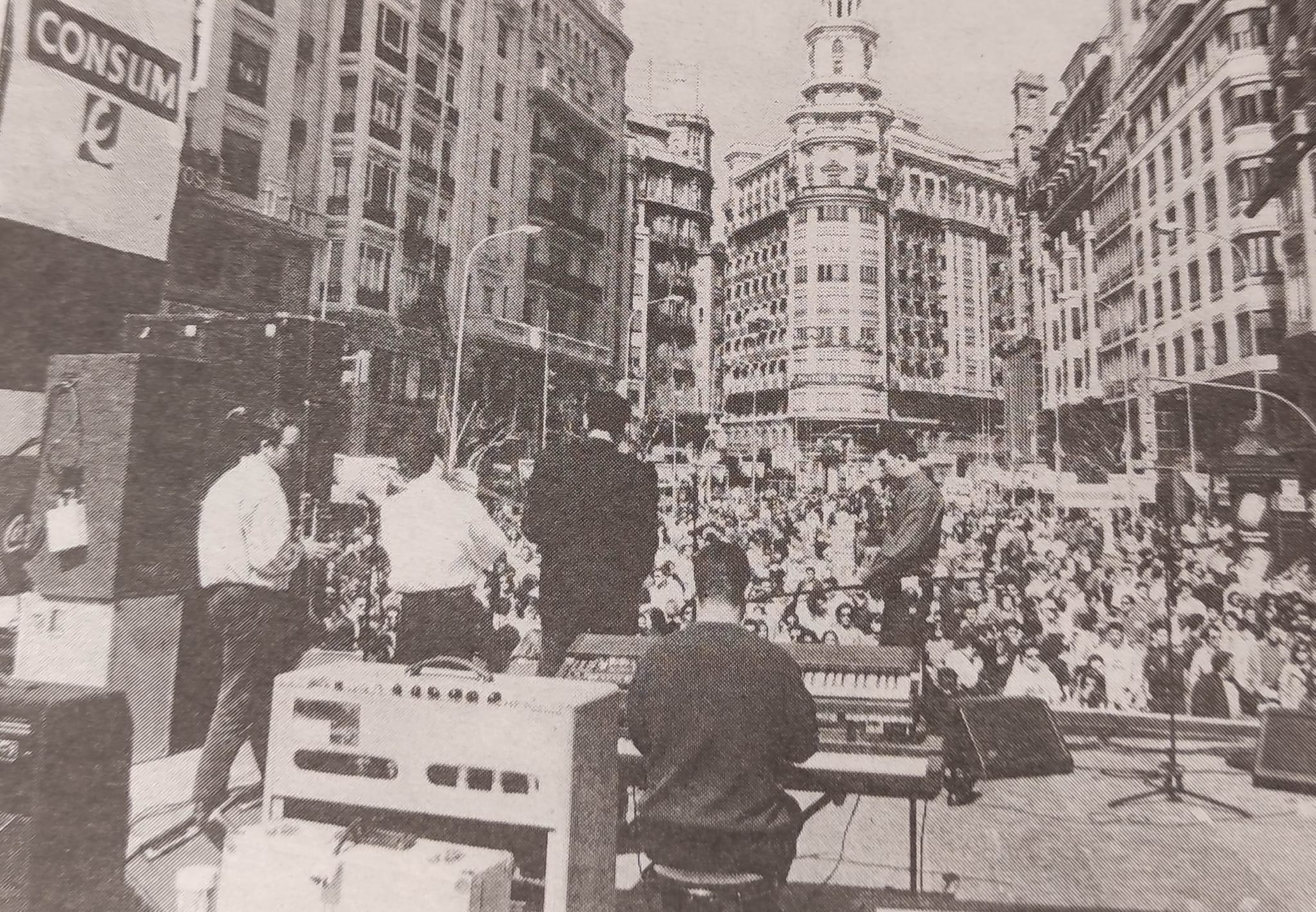 Los Conciertos de Fallas de los años 90 en Valencia: de la Alameda a la plaza del Ayuntamiento