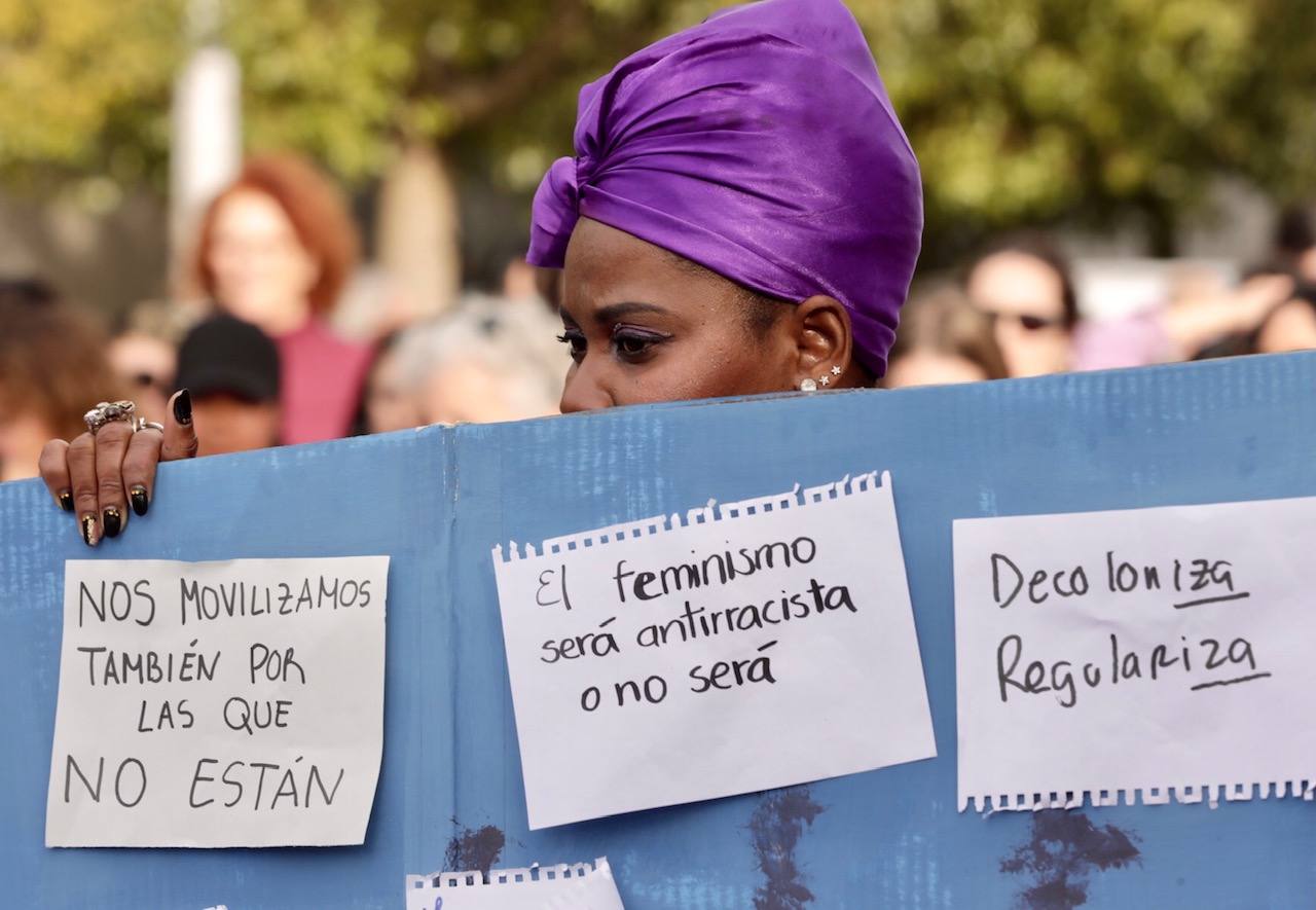 Las calles de Valencia se llenan con la manifestación del 8-M