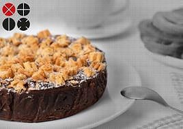 La tarta de chocolate y churros es perfecta para celebrar las Fallas.