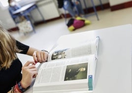 Alumna de Bachillerato durante una clase, en una foto de archivo.