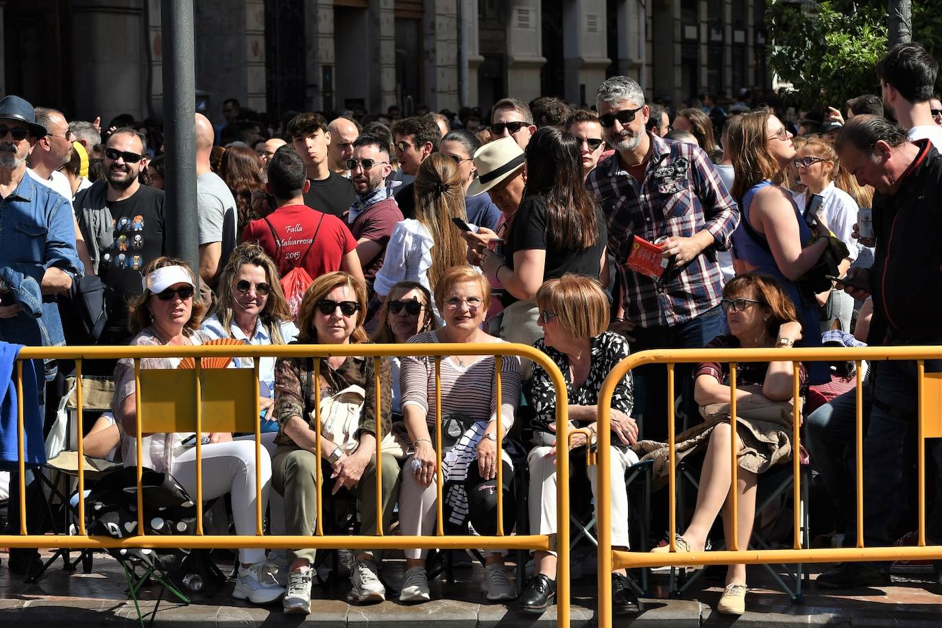 Búscate en la mascletà del viernes 10 de marzo