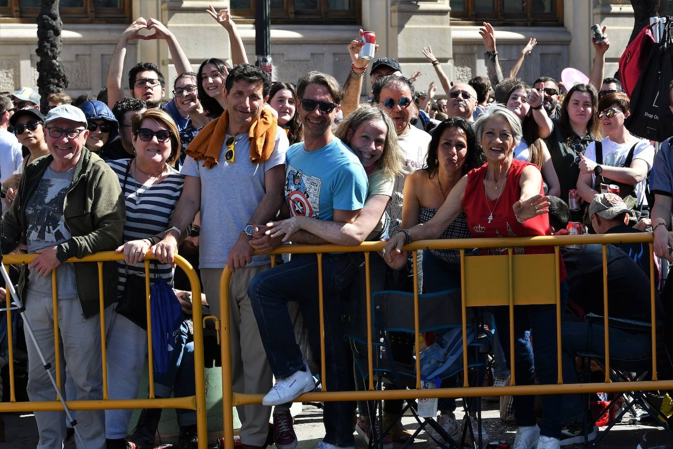 Búscate en la mascletà del viernes 10 de marzo