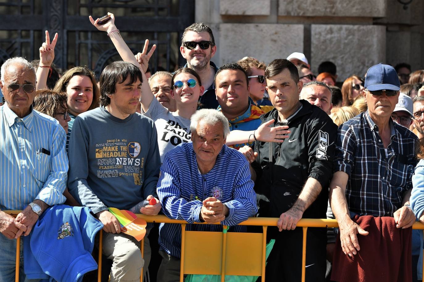 Búscate en la mascletà del viernes 10 de marzo