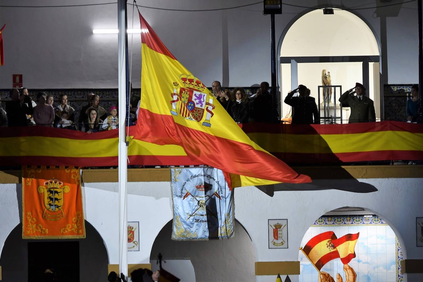 Homenaje de las Fuerzas Armadas a las falleras mayores de Valencia 2023