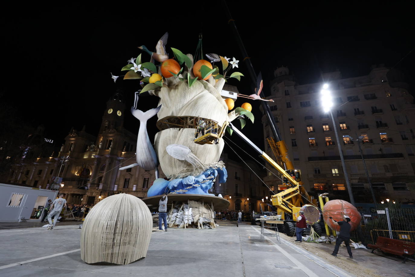 El corazón de las Fallas 2023 ya bombea en la plaza del Ayuntamiento