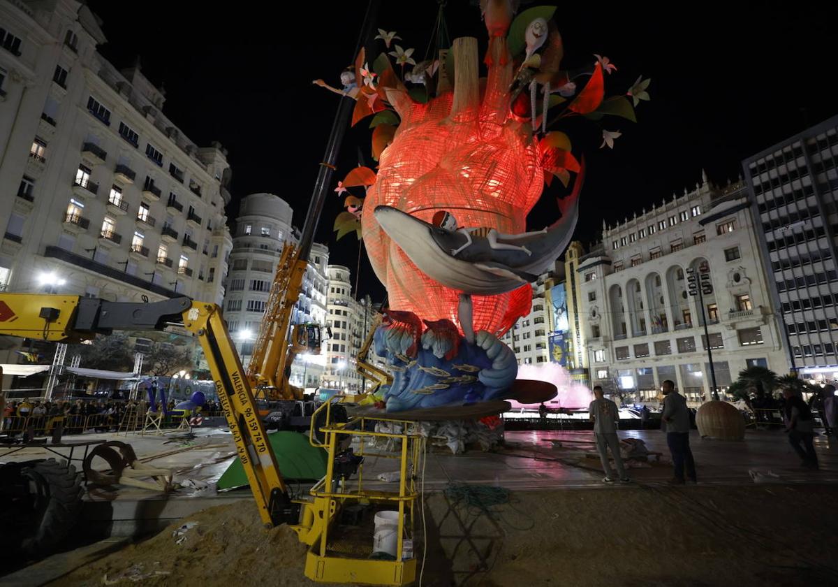 El corazón de las Fallas 2023 ya bombea en la plaza del Ayuntamiento