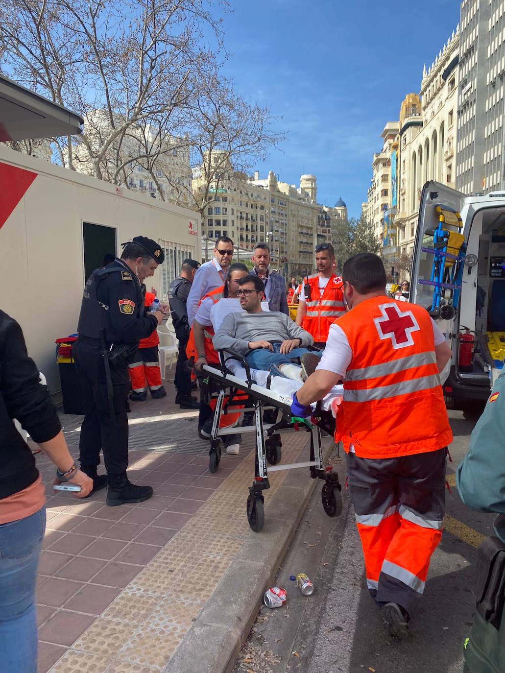 Varios heridos durante la mascletà de este viernes