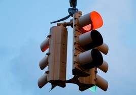 El aviso de la DGT por las multas de las cámaras de los semáforos en ámbar