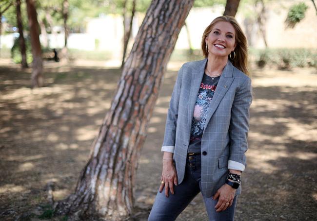 La fallera mayor del año 89, una mujer que ha vivido mucho desde entonces.