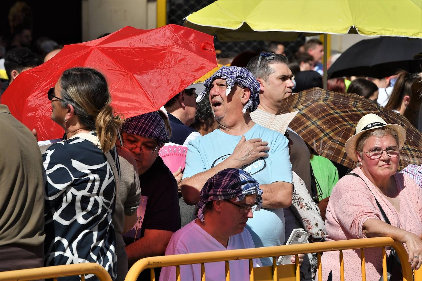 Búscate en la mascletà del domingo 12 de marzo