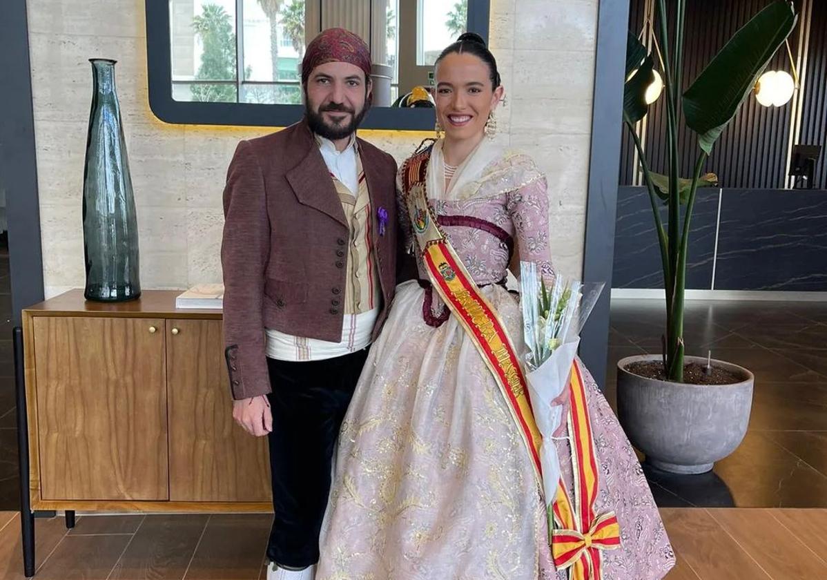 El presidente de la falla Jacinto Benavente, Pablo Conejero, y la fallera mayor, Nuria Bosch.