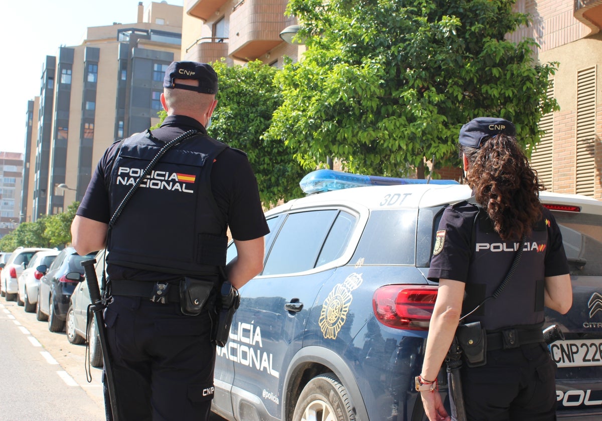 Imagen de archivo de una patrulla de la Policía Nacional.