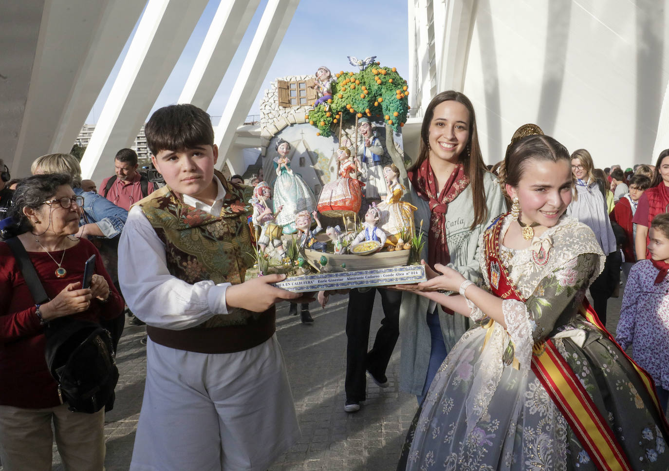 La falla Almirante Cadarso - Conde Altea celebra el premio con su escena 'Día de Pascua en La Albufera', Ninot Indultat Infantil 2023