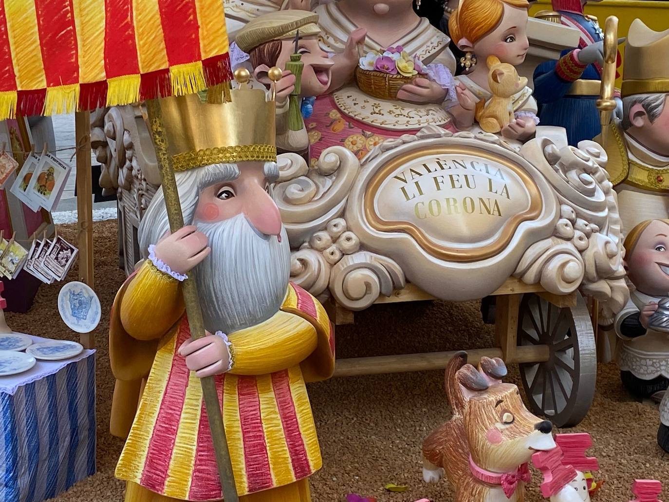 Falla infantil de la Plaza de la Reina dedicada al centenario de la Virgen de los Desamparados