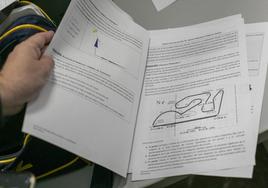 La prueba de Matemáticas, con el plano del circuito Ricardo Tormo de Cheste.