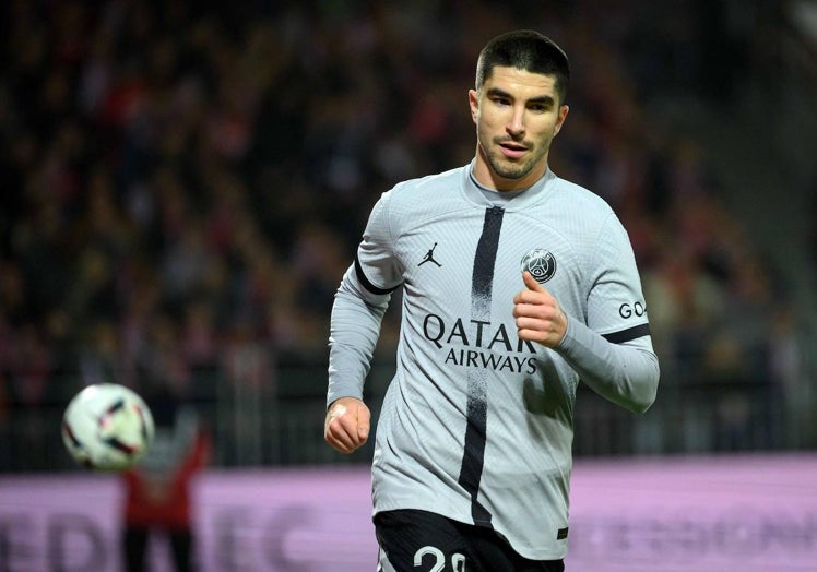 Carlos Soler, durante un partido con el PSG esta temporada.