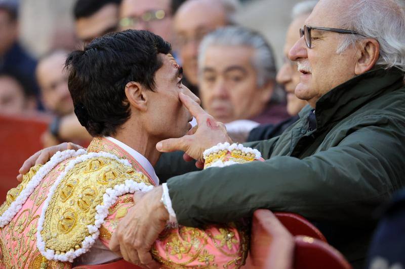 Así fue la corrida de toros de la Feria de Fallas 2023 del 15 de marzo: Paco Ureña, Ángel Téllez y Francisco de Manuel