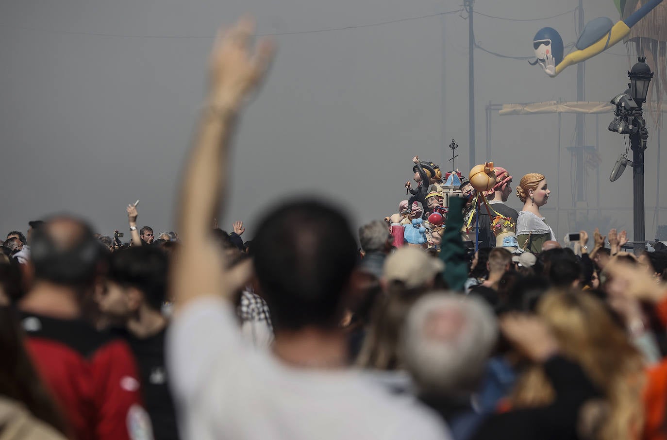 Una Valencia a rebosar vive las Fallas 2023