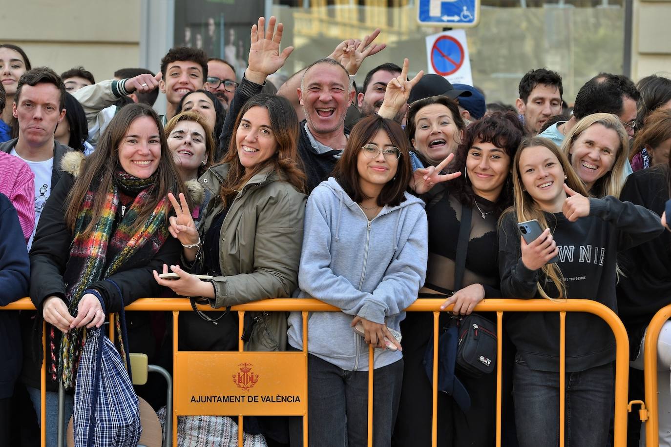 Búscate en la mascletà de este viernes 17 de marzo