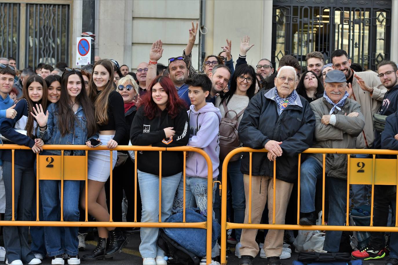 Búscate en la mascletà de este viernes 17 de marzo