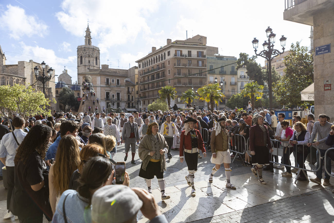 Búscate en la Ofrenda de las Fallas 2023: viernes 17 de marzo