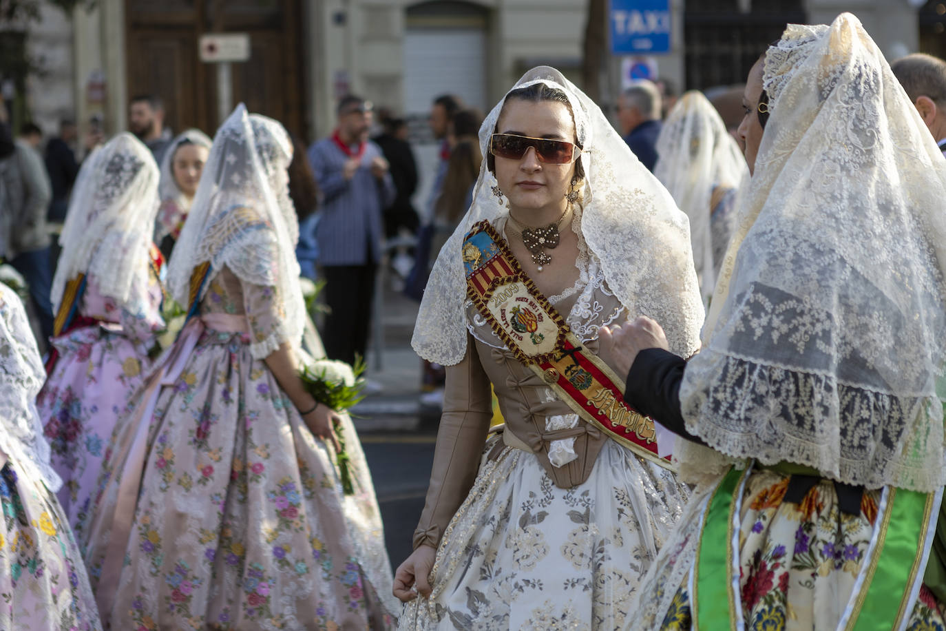 Búscate en la Ofrenda de las Fallas 2023: viernes 17 de marzo