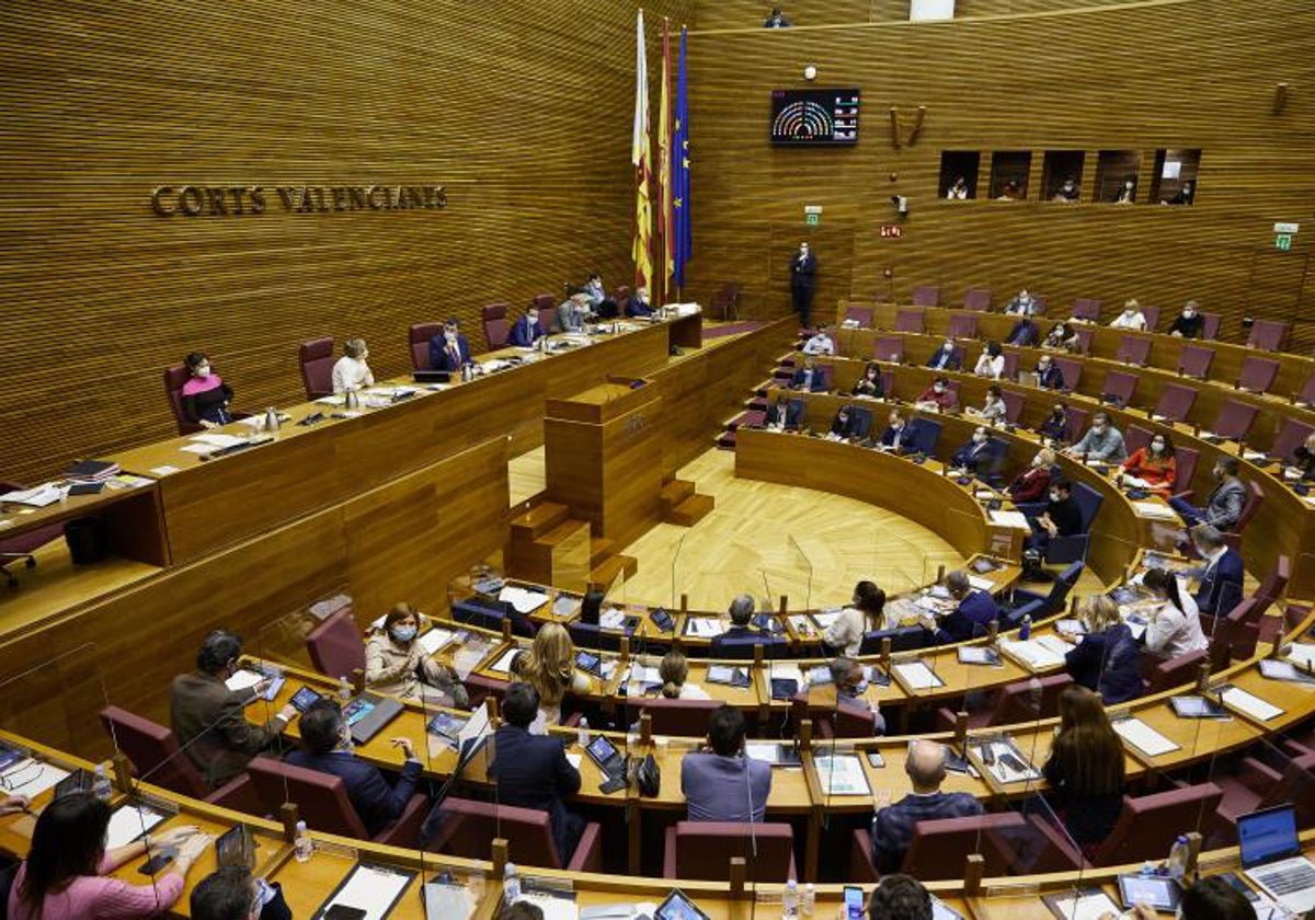 Los diputados del PP, los mejor valorados de Les Corts