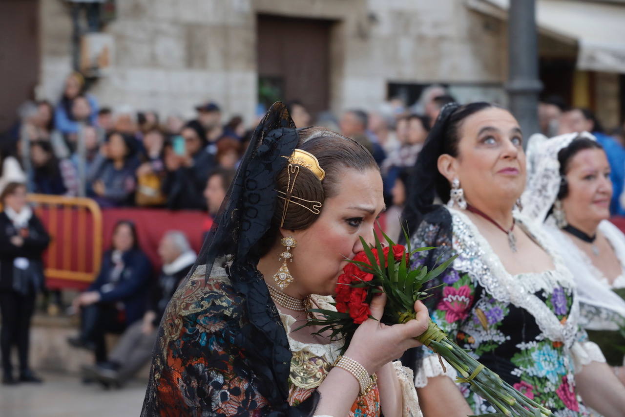 Búscate en la Ofrenda de las Fallas 2023: viernes 17 de marzo