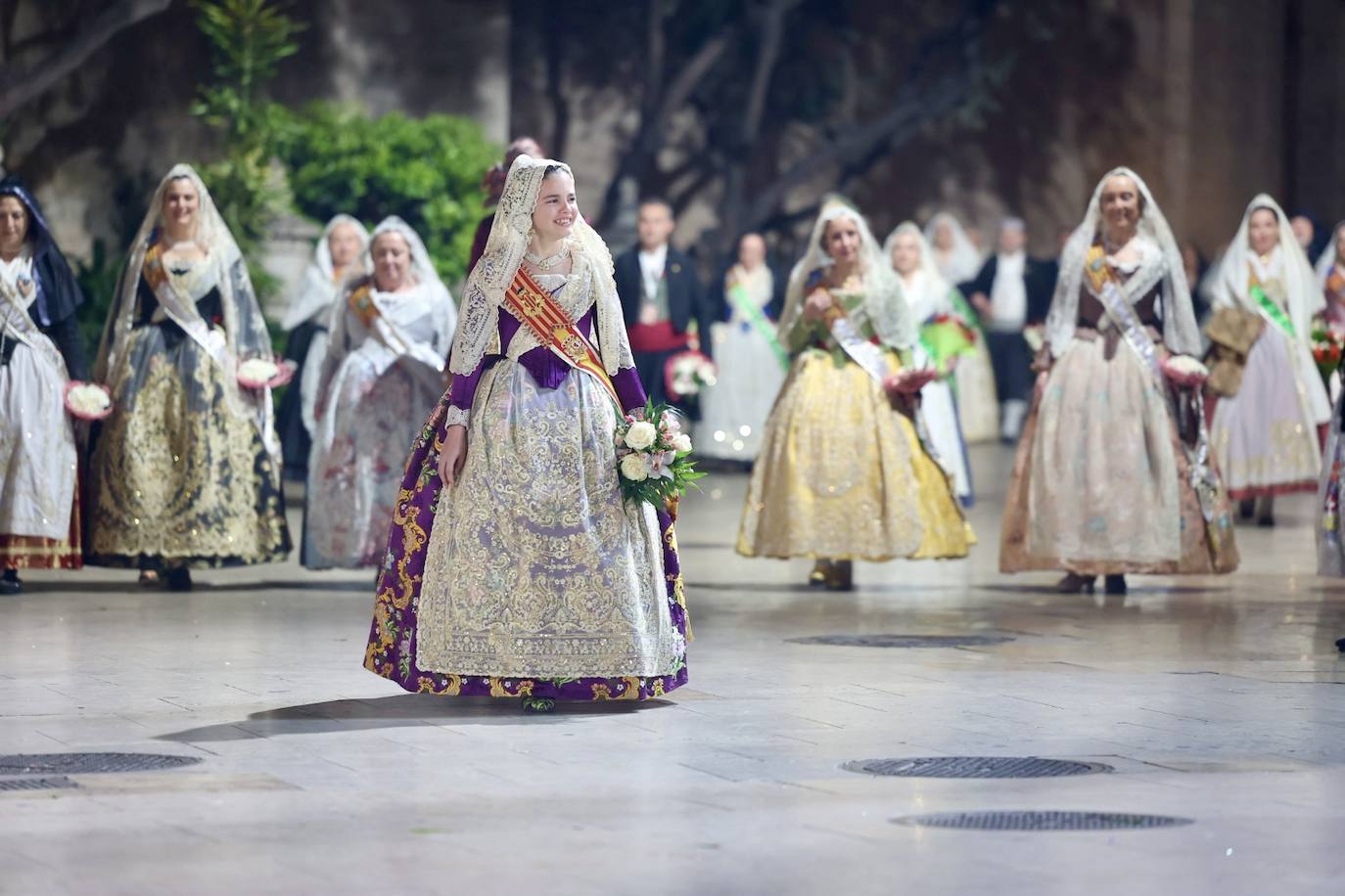 Búscate en la Ofrenda de las Fallas 2023: viernes 17 de marzo