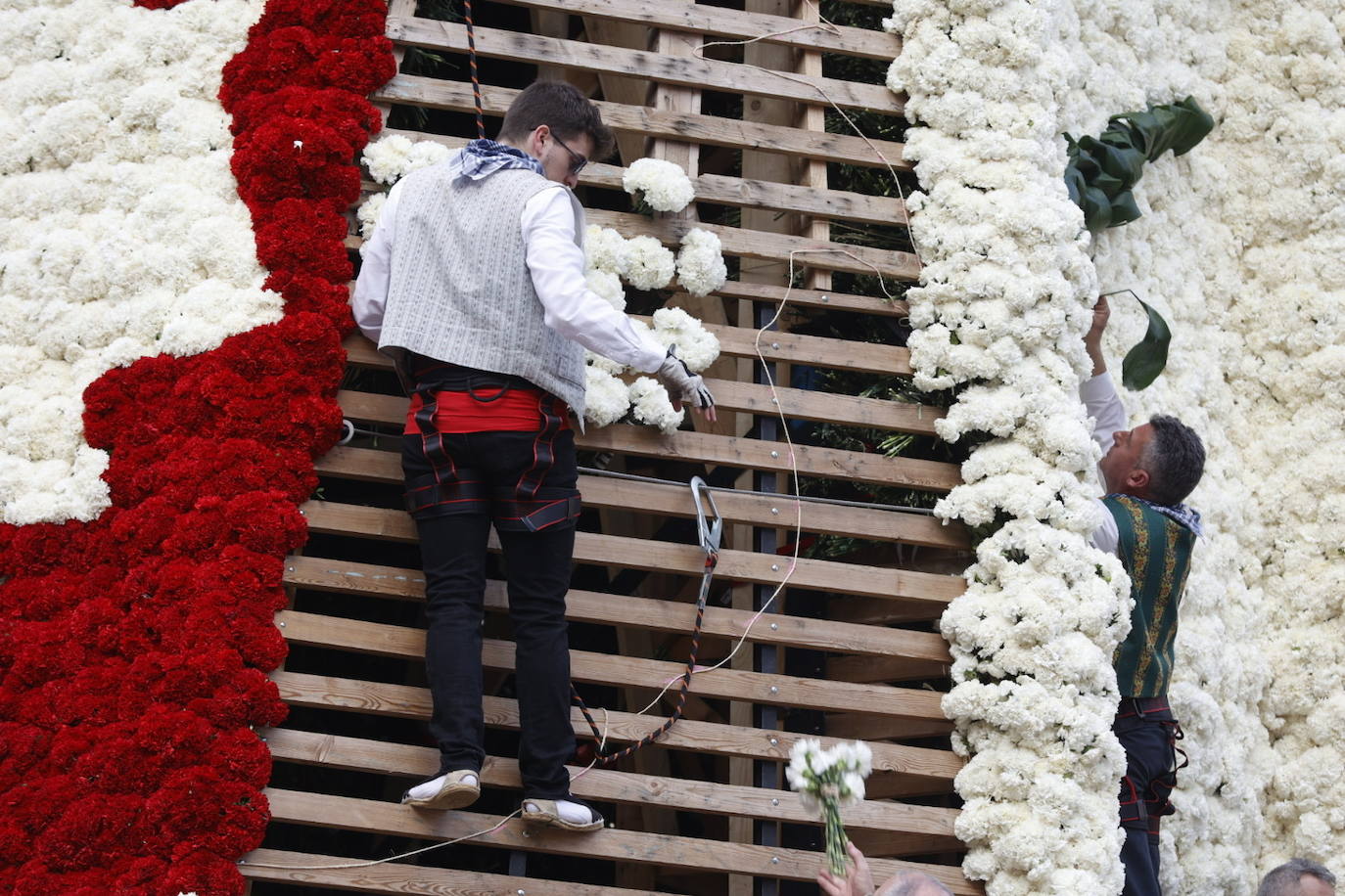 Búscate en la Ofrenda de Fallas del sábado 18 de marzo de 2023