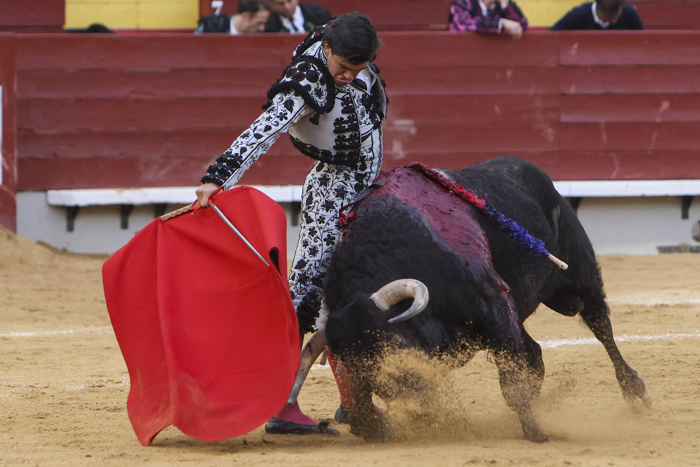 Quinta corrida de toros de la Feria de Fallas 2023