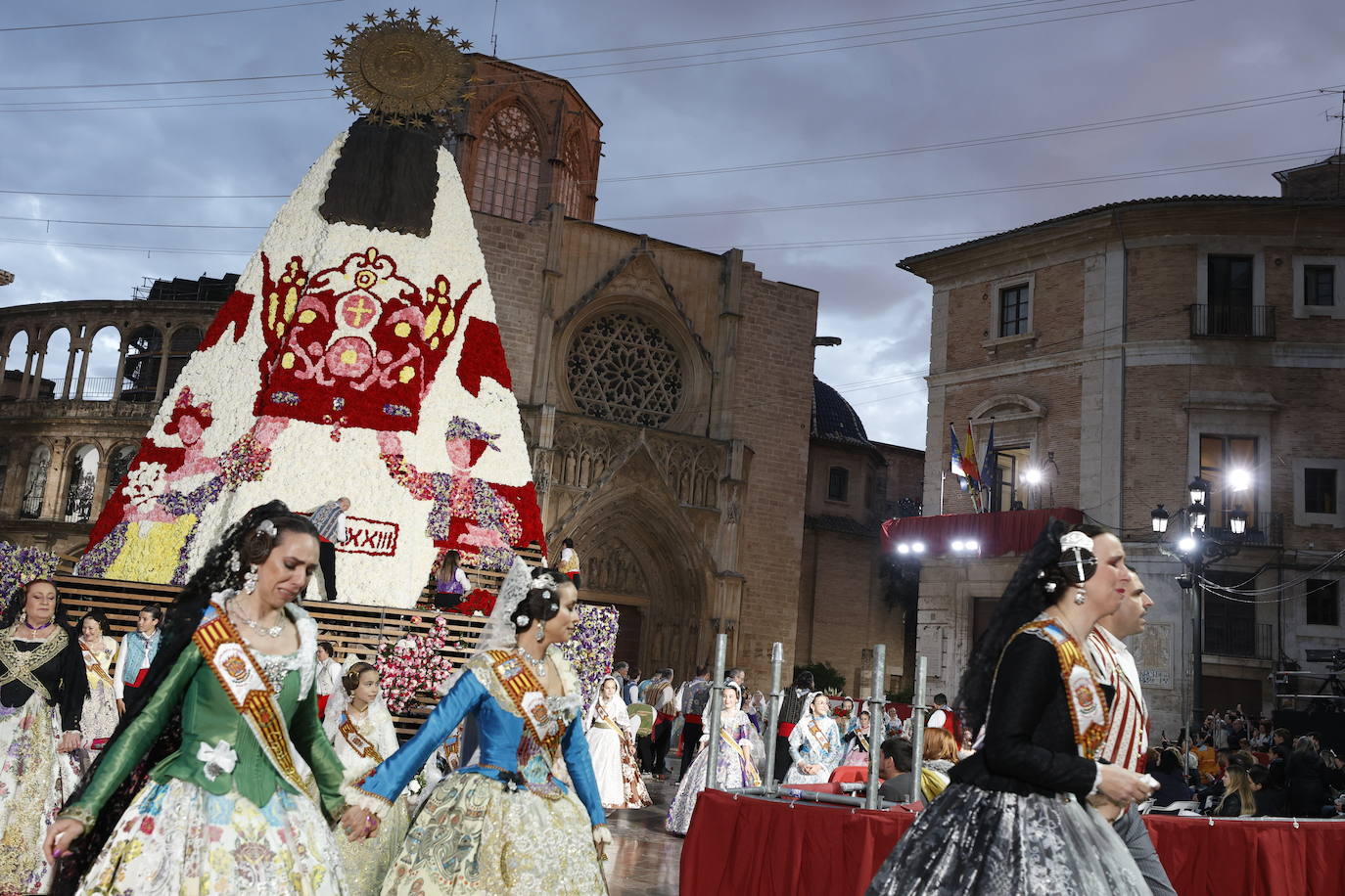 Búscate en la Ofrenda de Fallas del sábado 18 de marzo de 2023