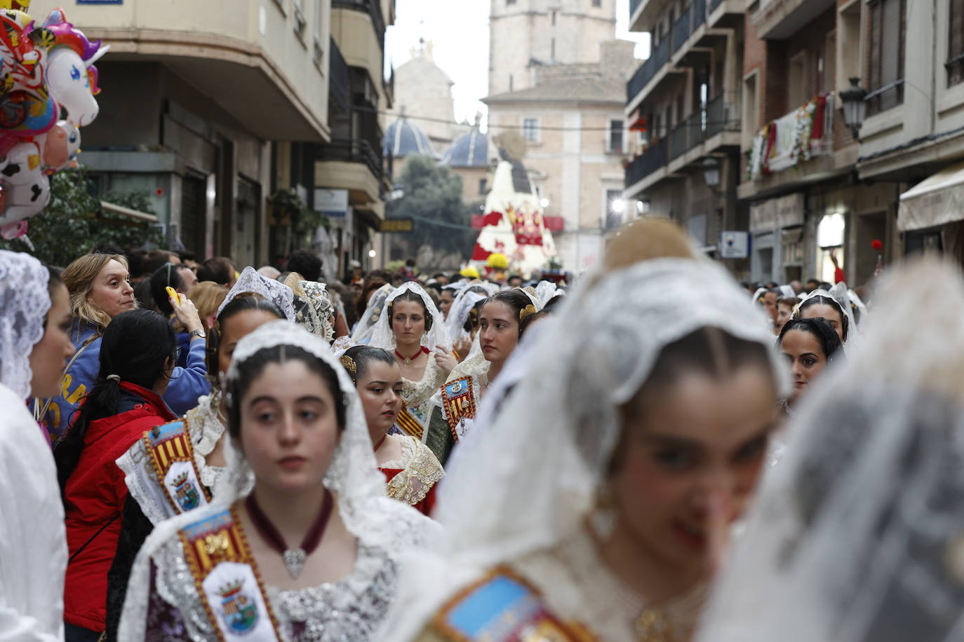 Búscate en la Ofrenda de Fallas del sábado 18 de marzo de 2023