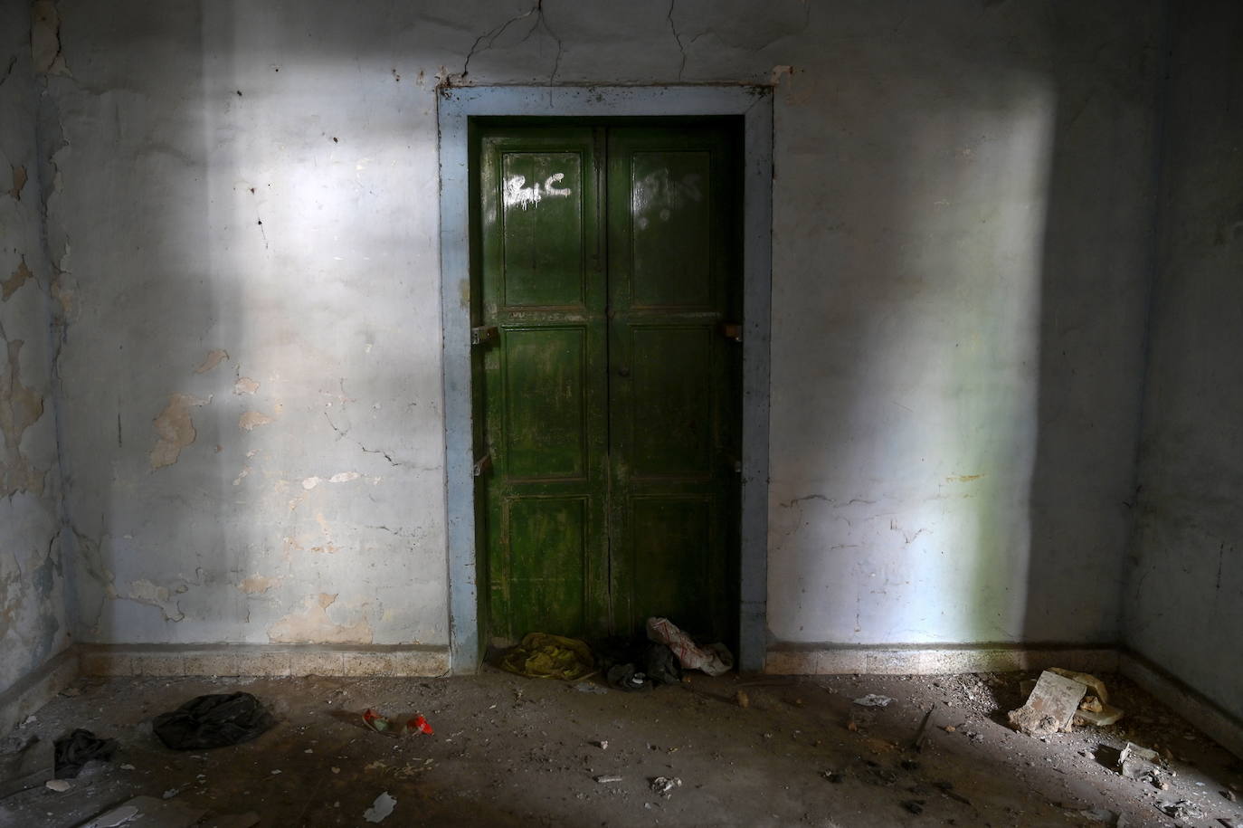 La casa abandonada de Fayrouz, cantante libanesa y musa de Macron