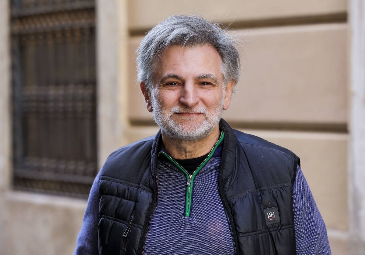 Paco Pellicer: «Queremos hacer cursos para que los artistas controlen la rentabilidad de sus talleres»